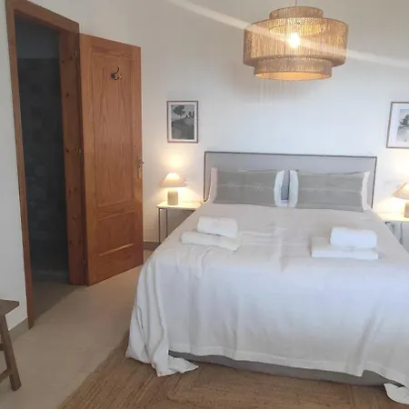 Bed and breakfast Sol Y Cielo *